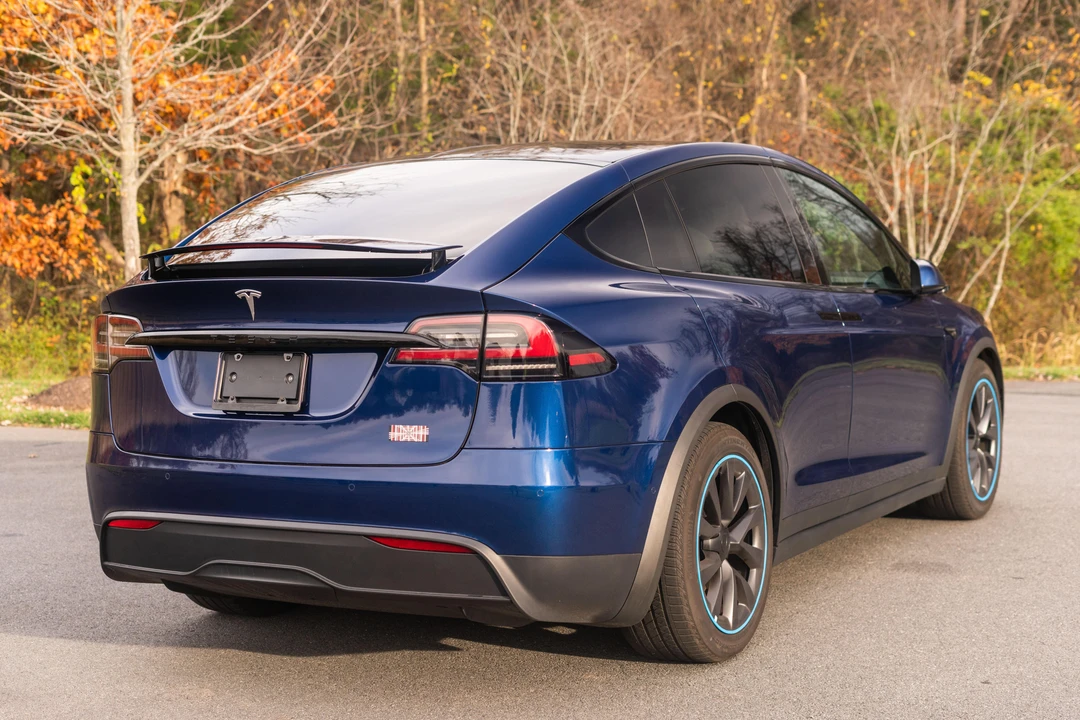 2022 Tesla Model X Plaid - Image 20 of 31