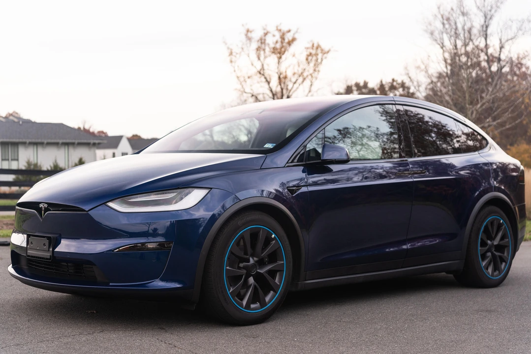 2022 Tesla Model X Plaid - Image 15 of 31