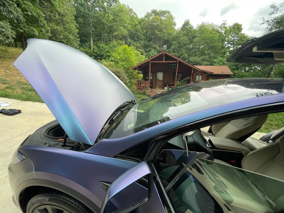 2022 Tesla Model X Plaid - Image 14 of 31