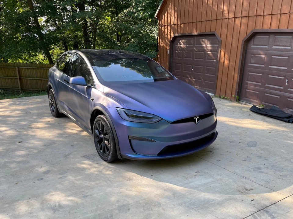 2022 Tesla Model X Plaid - Image 9 of 31