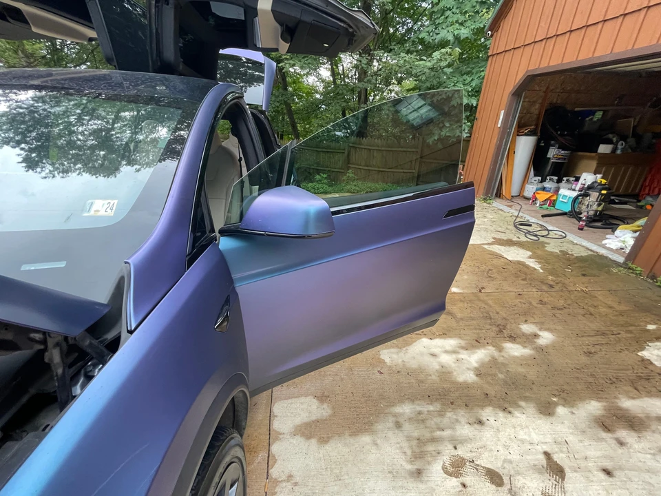 2022 Tesla Model X Plaid - Image 15 of 31