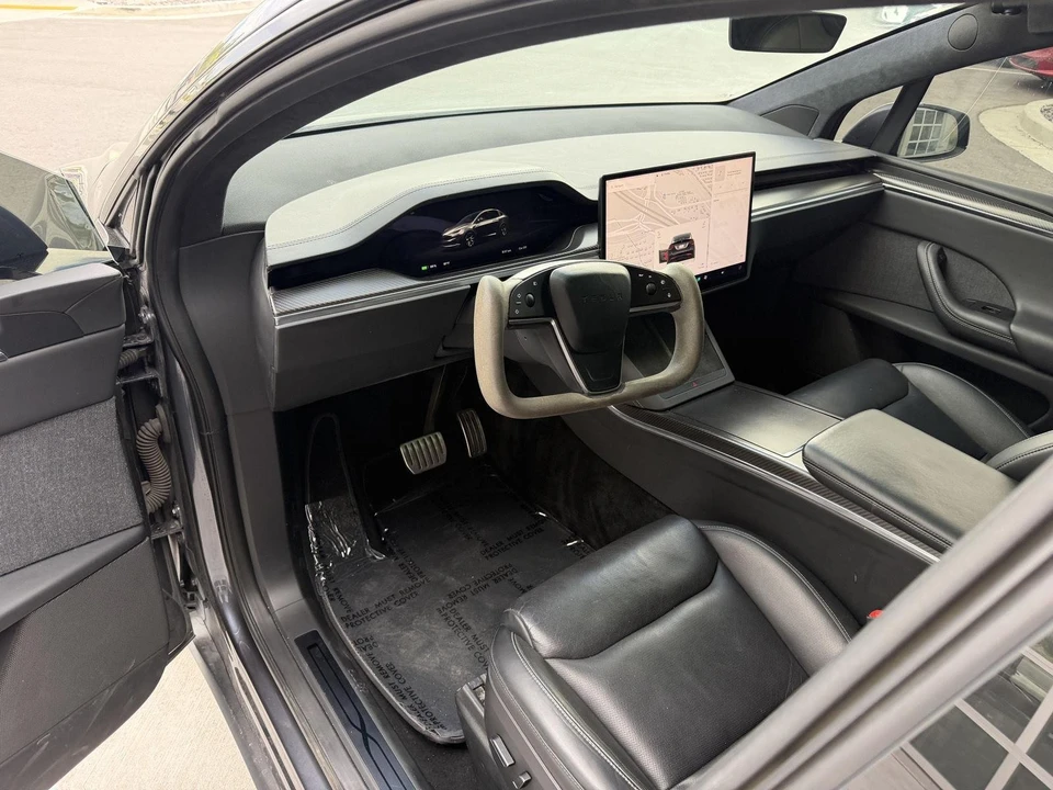 2022 Tesla Model X Plaid - Image 13 of 21