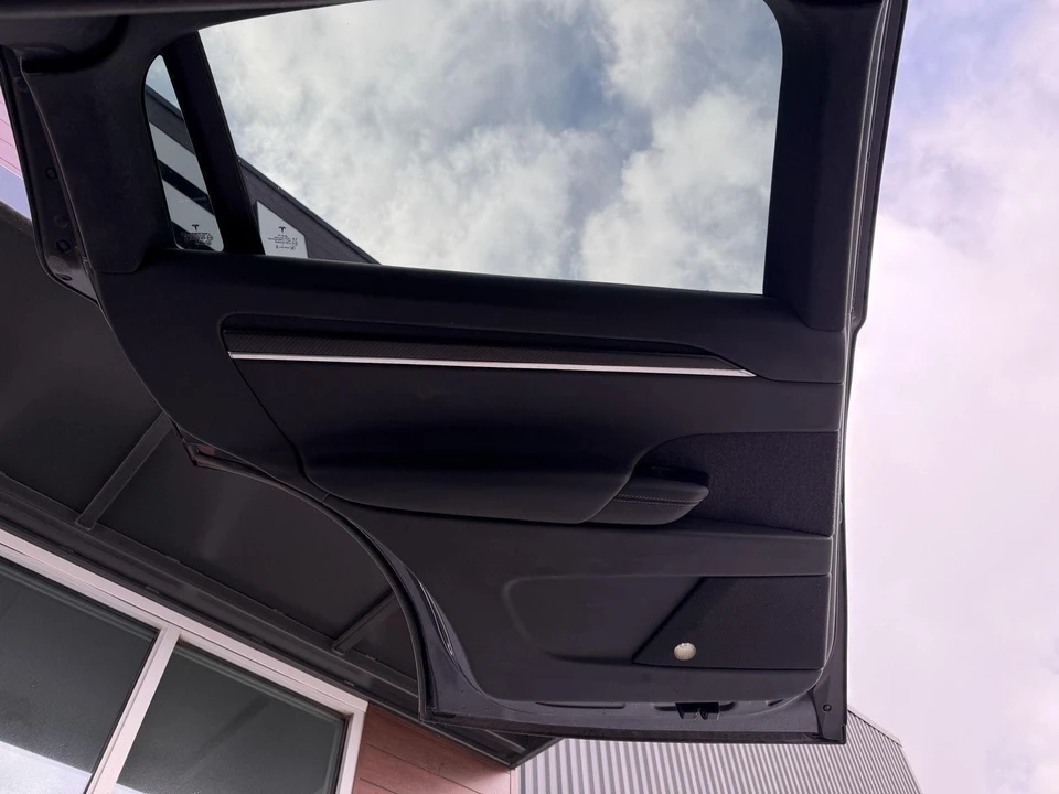 2022 Tesla Model X Plaid - Image 14 of 21