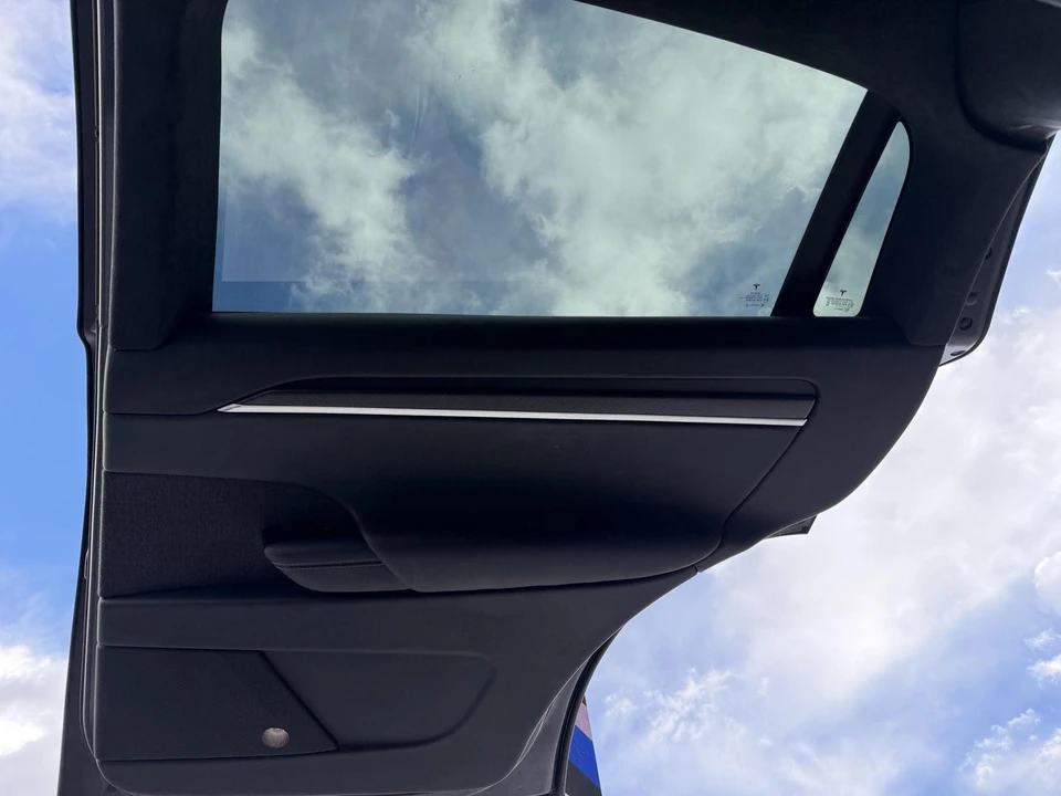 2022 Tesla Model X Plaid - Image 20 of 21