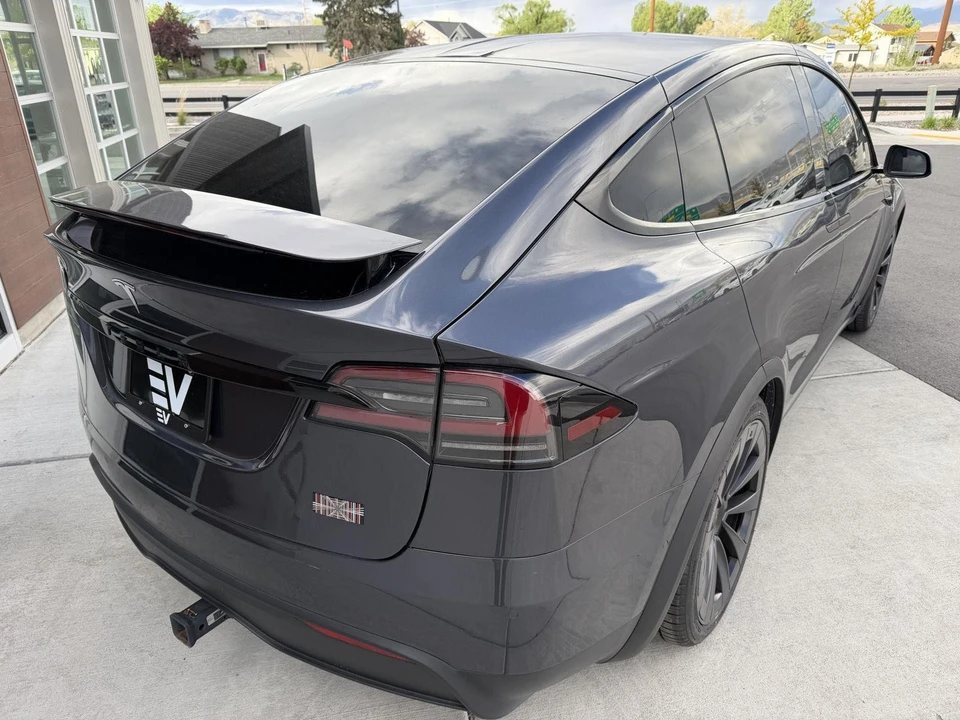 2022 Tesla Model X Plaid - Image 8 of 21