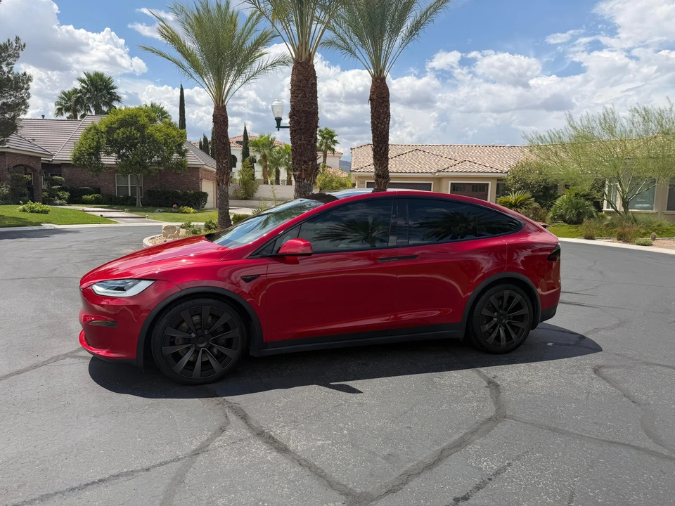 2022 Tesla Model X Plaid - Image 6 of 31