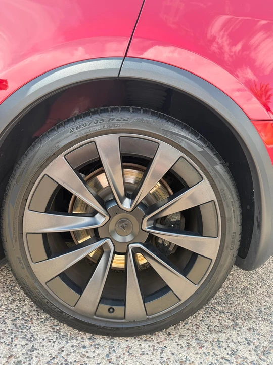 2022 Tesla Model X Plaid - Image 12 of 31
