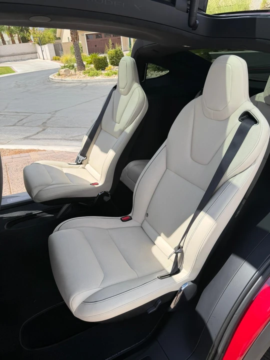 2022 Tesla Model X Plaid - Image 24 of 31