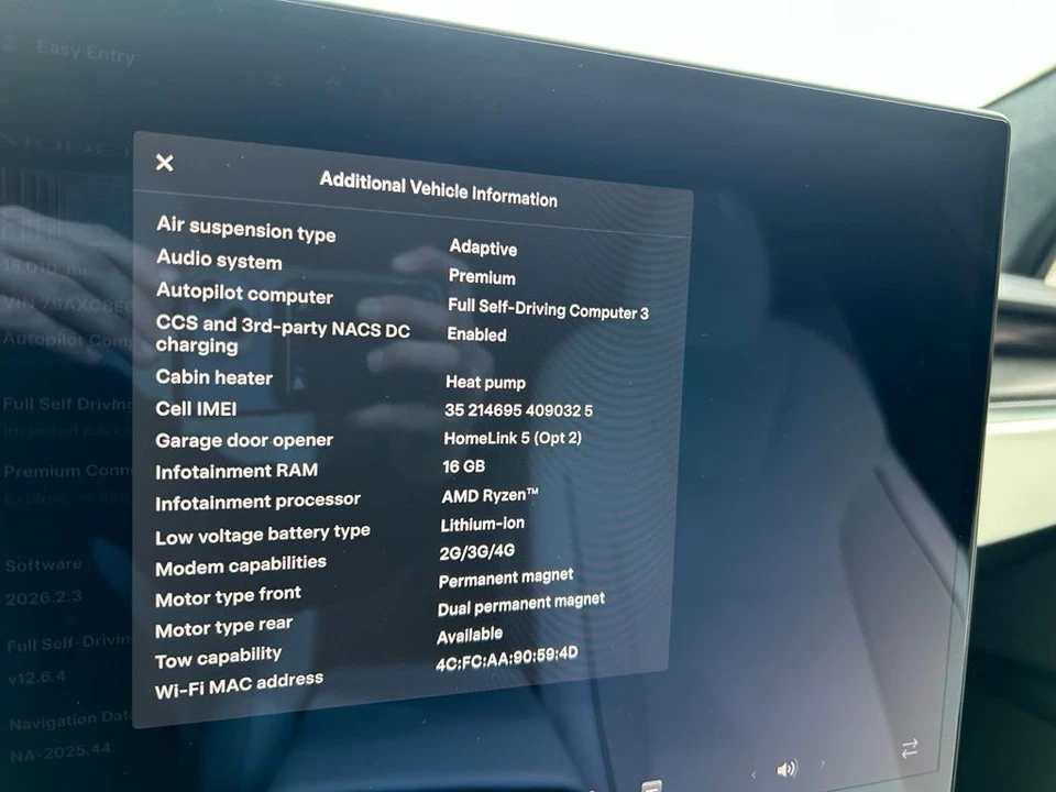 2022 Tesla Model X Plaid - Image 18 of 18