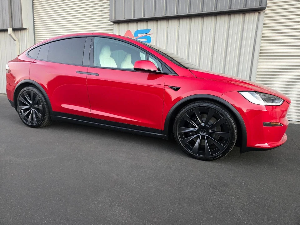 2022 Tesla Model X Plaid - Image 10 of 21