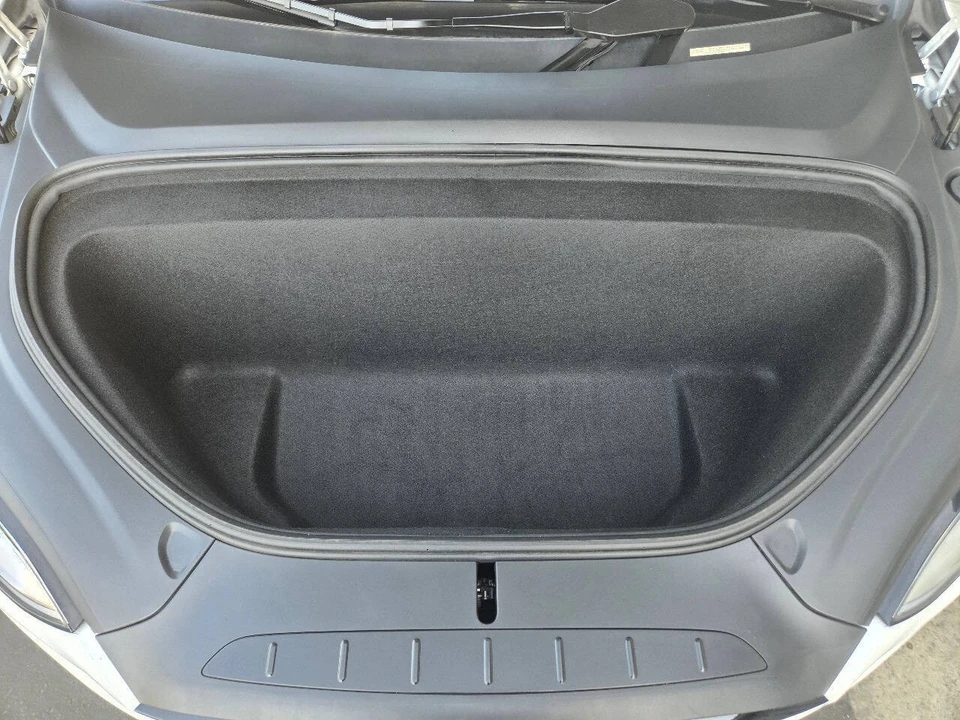 2022 Tesla Model X Plaid - Image 15 of 21