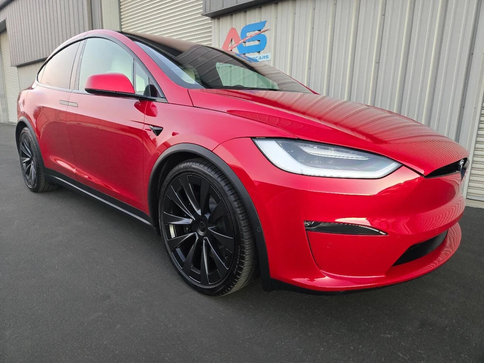 2022 Tesla Model X Plaid - Image 12 of 21
