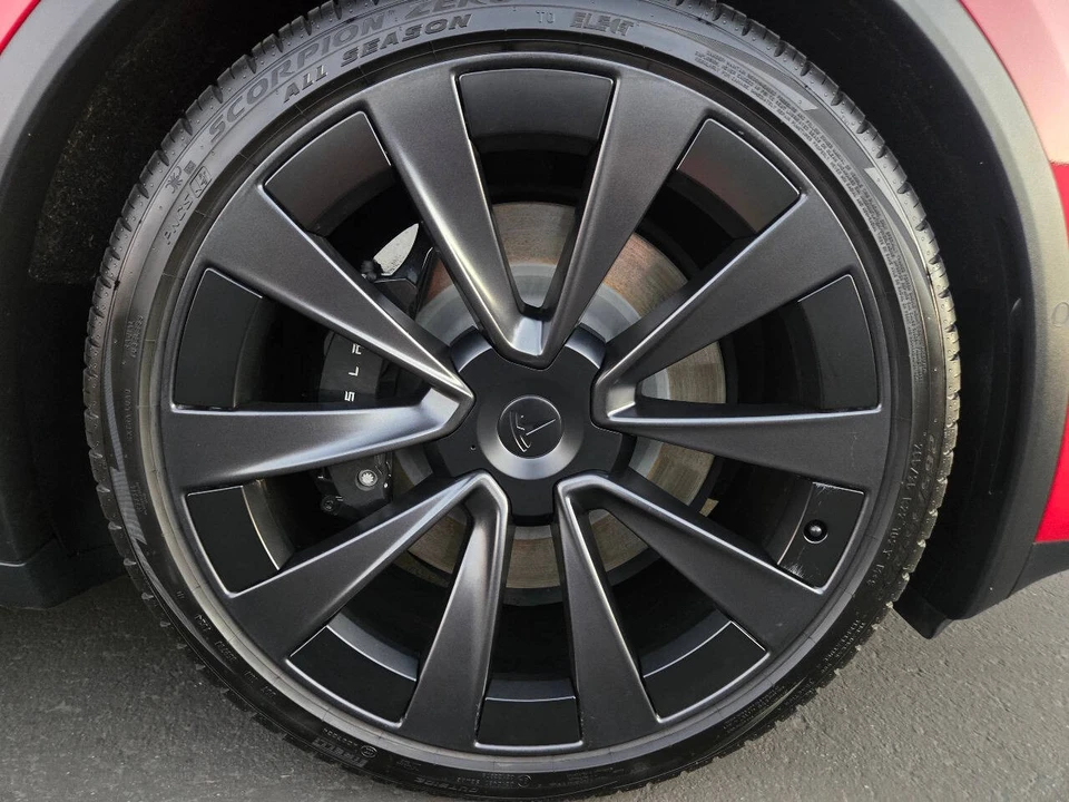 2022 Tesla Model X Plaid - Image 18 of 21