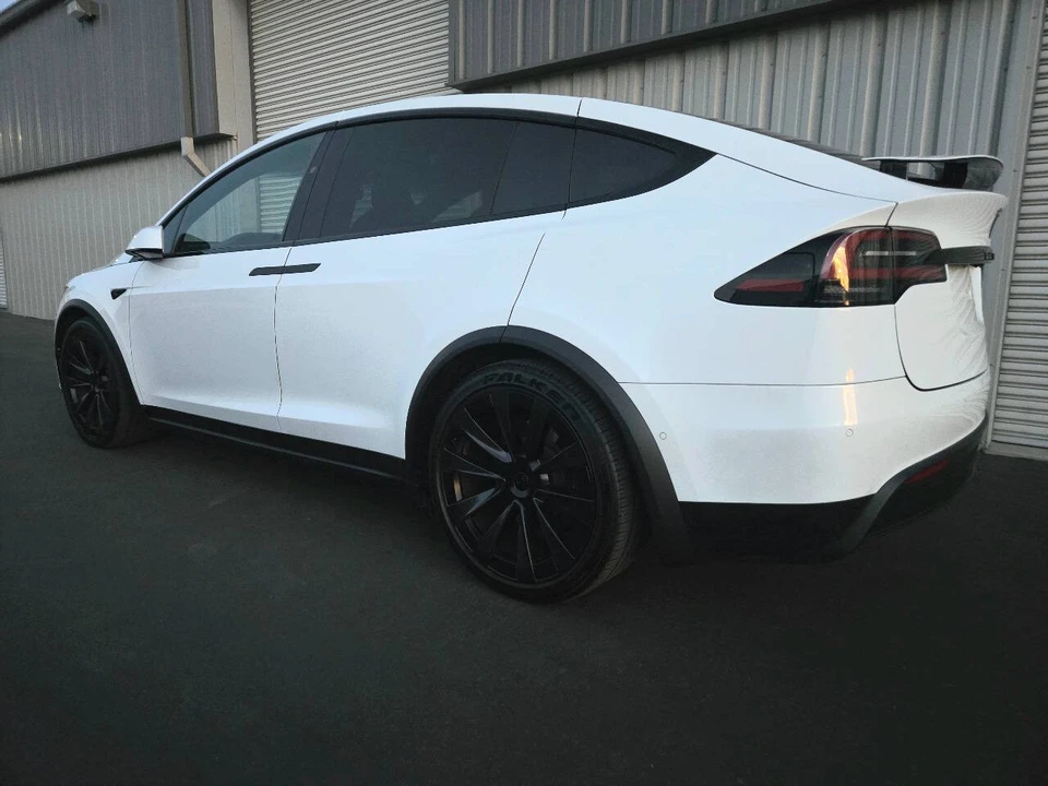 2022 Tesla Model X Plaid - Image 5 of 21