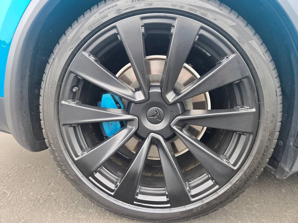 2022 Tesla Model X Plaid - Image 16 of 21