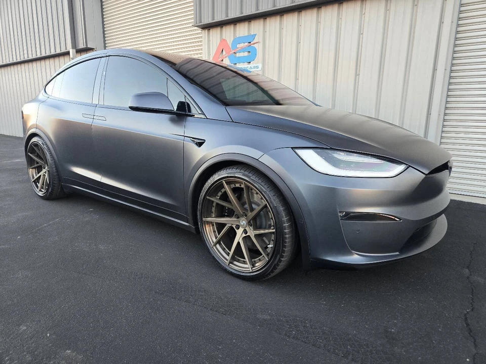 2022 Tesla Model X Plaid - Image 11 of 21