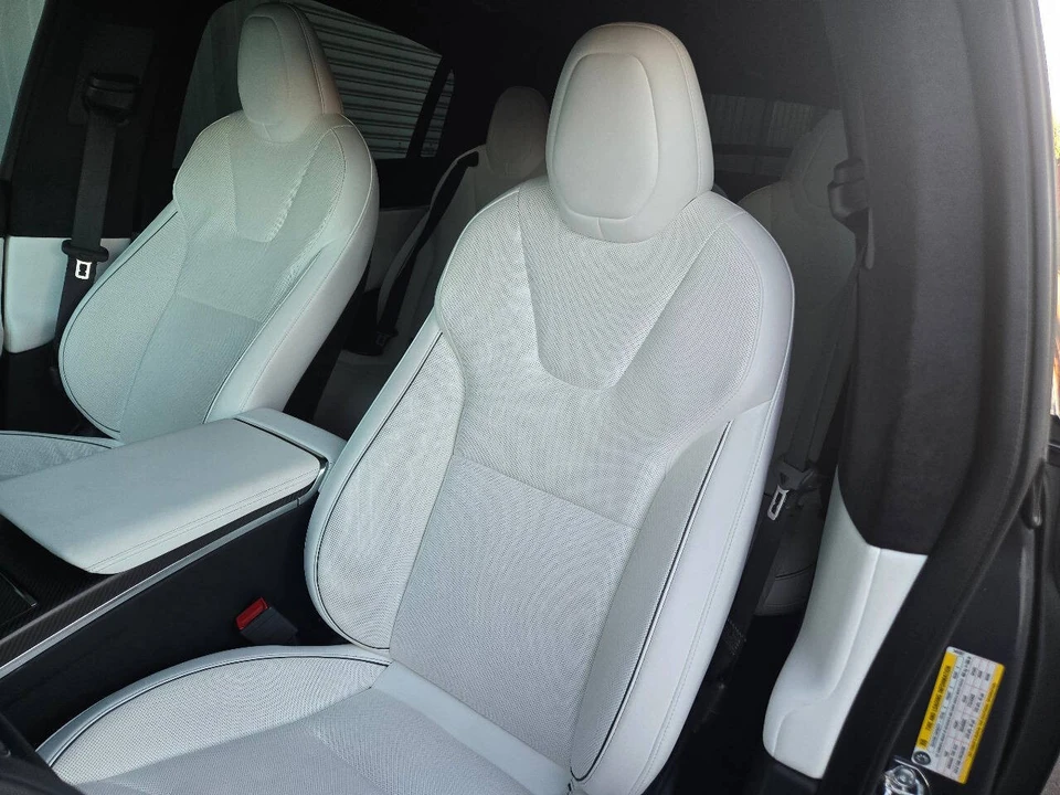 2022 Tesla Model X Plaid - Image 20 of 21