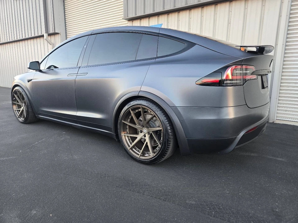 2022 Tesla Model X Plaid - Image 5 of 21