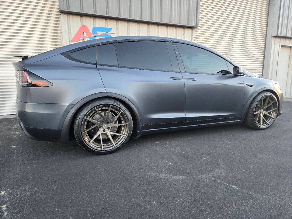 2022 Tesla Model X Plaid - Image 8 of 21