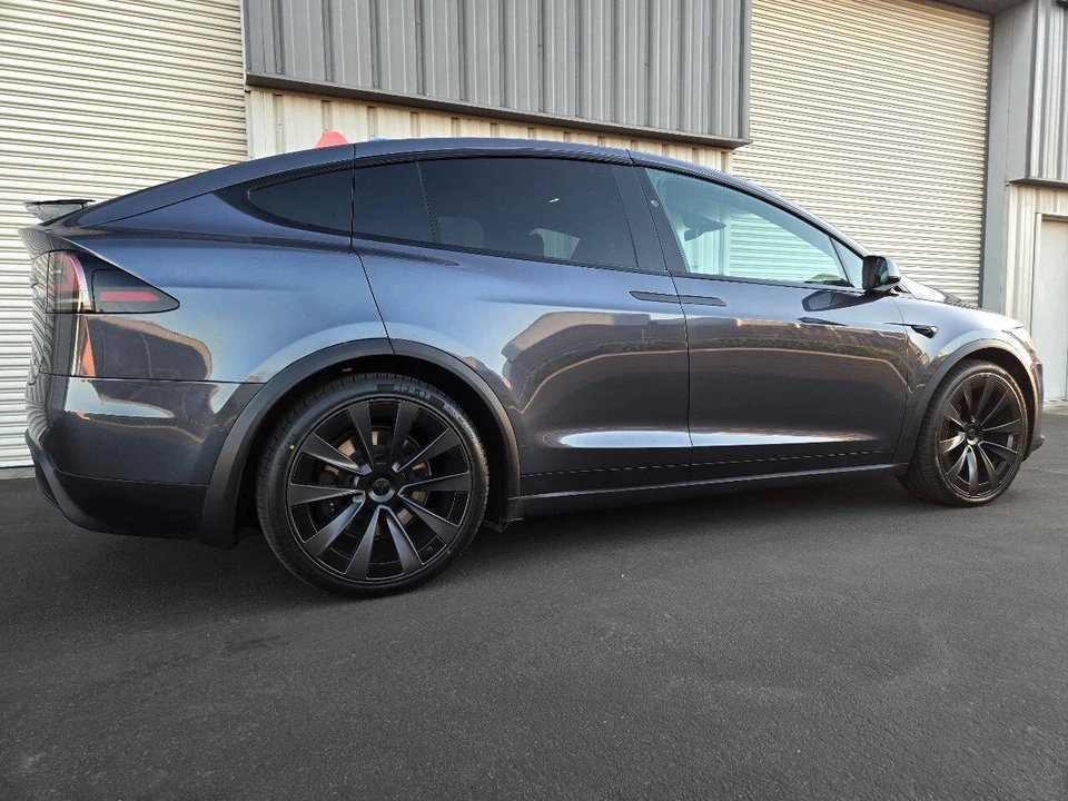 2022 Tesla Model X Plaid - Image 9 of 21
