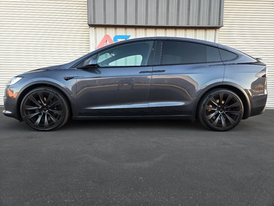 2022 Tesla Model X Plaid - Image 3 of 21