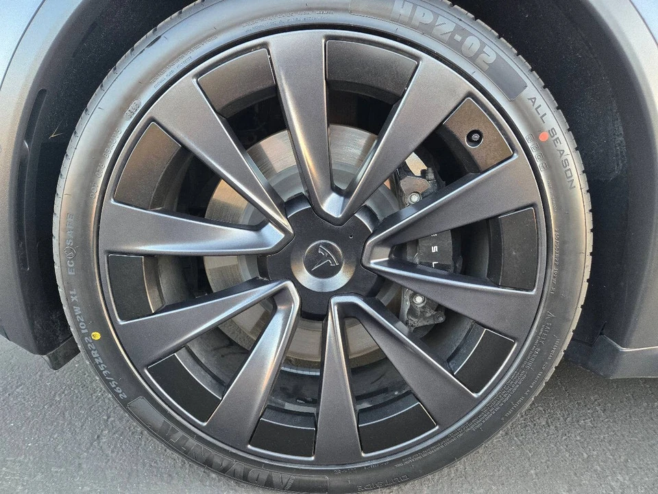 2022 Tesla Model X Plaid - Image 16 of 21