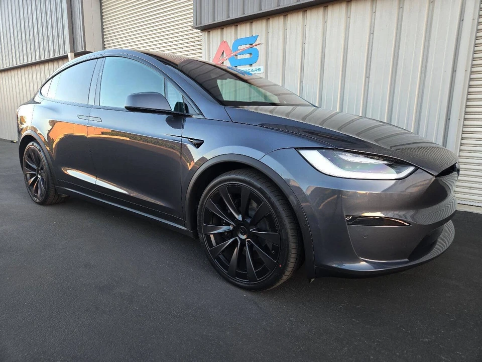2022 Tesla Model X Plaid - Image 12 of 21