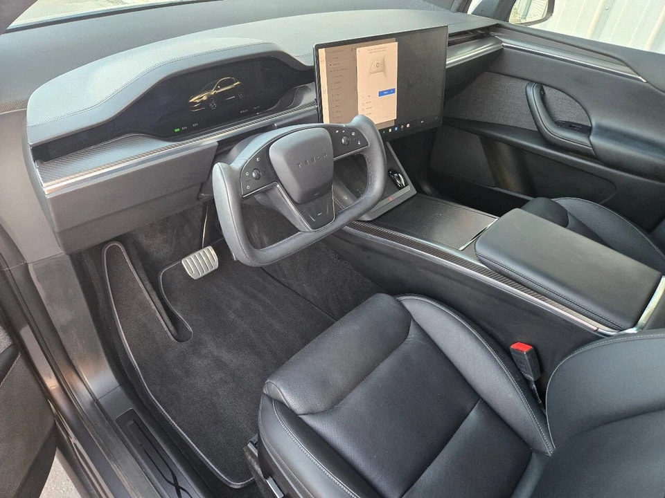 2022 Tesla Model X Plaid - Image 19 of 21