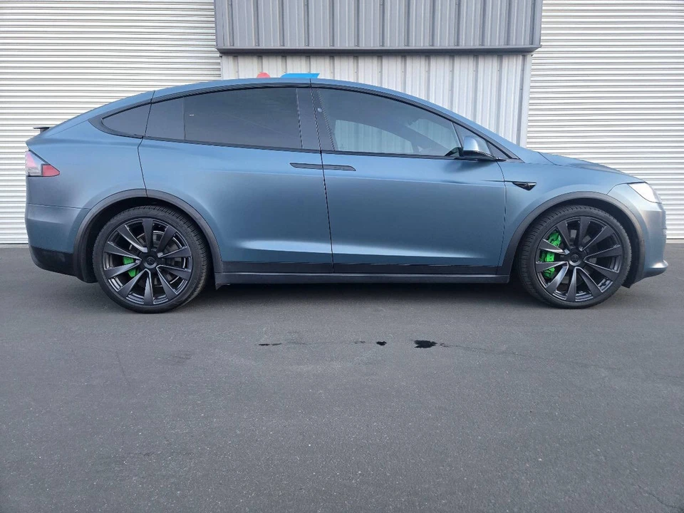 2022 Tesla Model X Plaid - Image 10 of 21