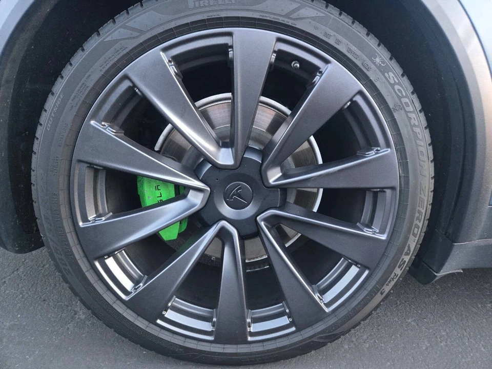 2022 Tesla Model X Plaid - Image 18 of 21