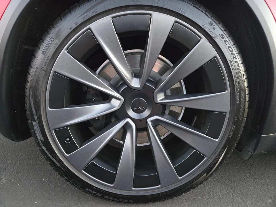 2022 Tesla Model X Plaid - Image 17 of 21
