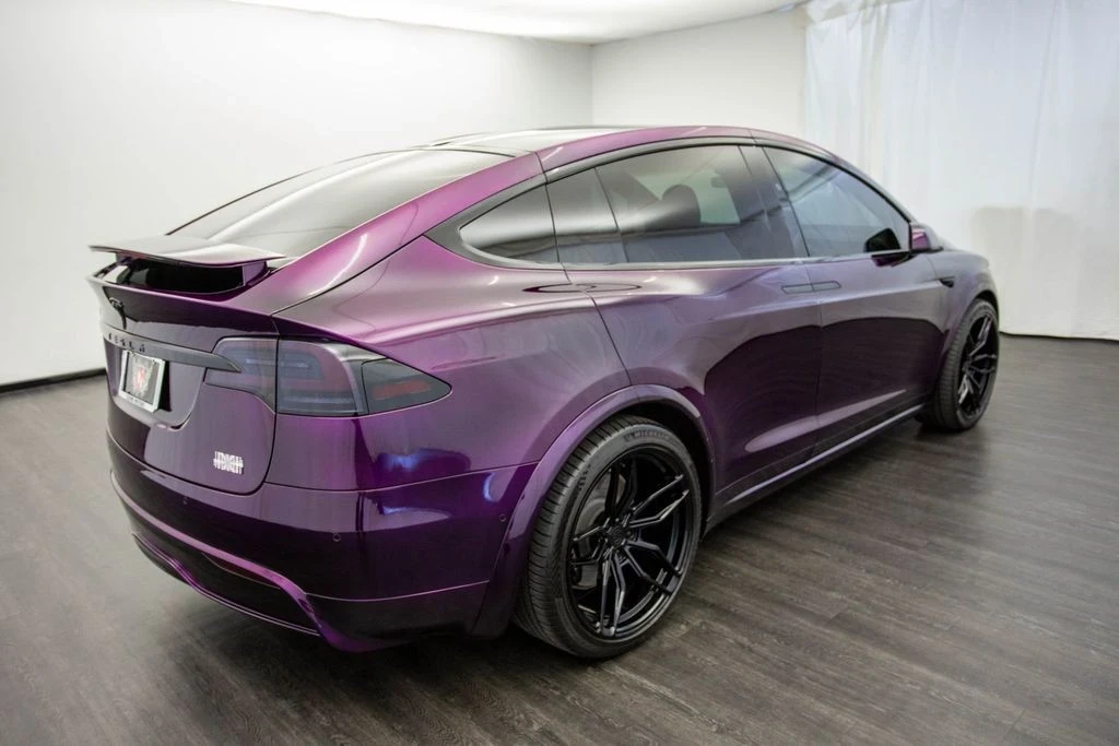 2022 Tesla Model X Plaid - Image 10 of 12