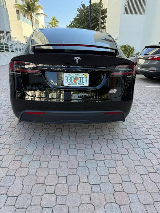 2022 Tesla Model X Plaid - Image 9 of 21