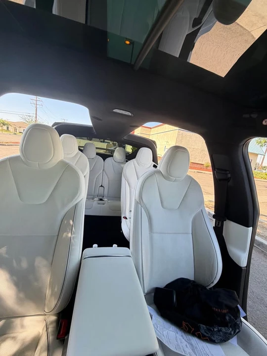 2022 Tesla Model X Plaid - Image 5 of 9