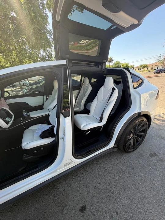 2022 Tesla Model X Plaid - Image 3 of 9