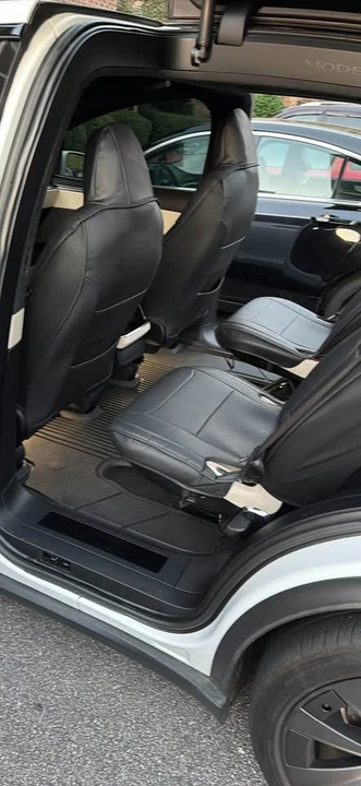 2022 Tesla Model X Plaid - Image 7 of 12