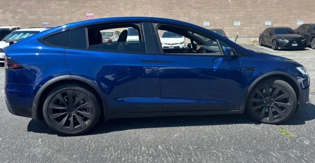 2022 Tesla Model X Plaid - Image 2 of 6