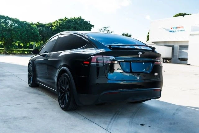 2022 Tesla Model X Plaid - Image 5 of 12