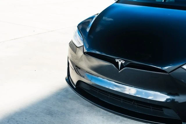 2022 Tesla Model X Plaid - Image 8 of 21
