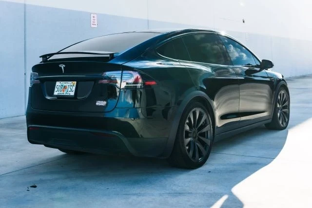 2022 Tesla Model X Plaid - Image 3 of 21