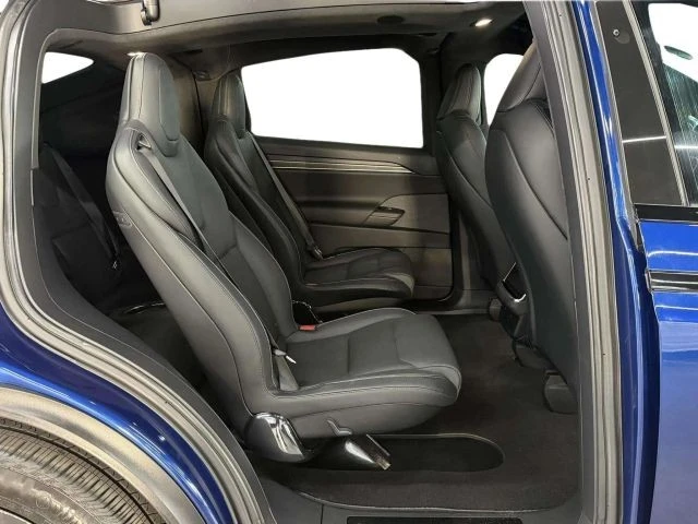 2022 Tesla Model X Plaid - Image 18 of 21
