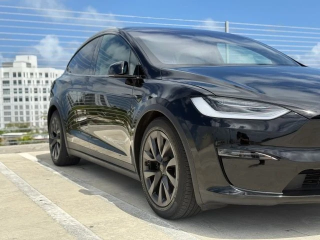 2022 Tesla Model X Plaid - Image 19 of 21