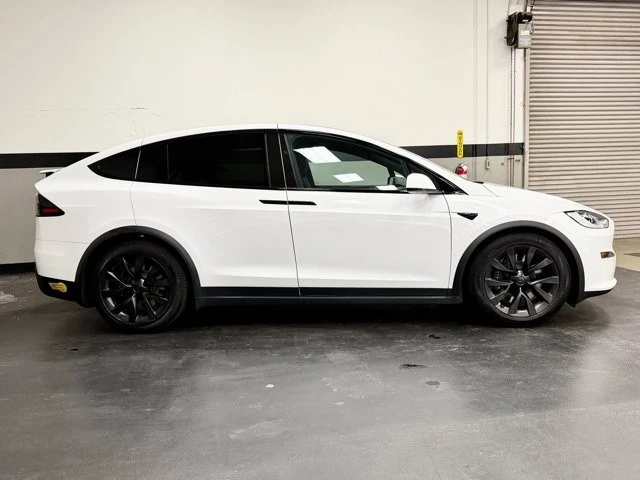 2022 Tesla Model X - Image 5 of 31