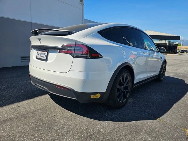 2022 Tesla Model X - Image 2 of 17