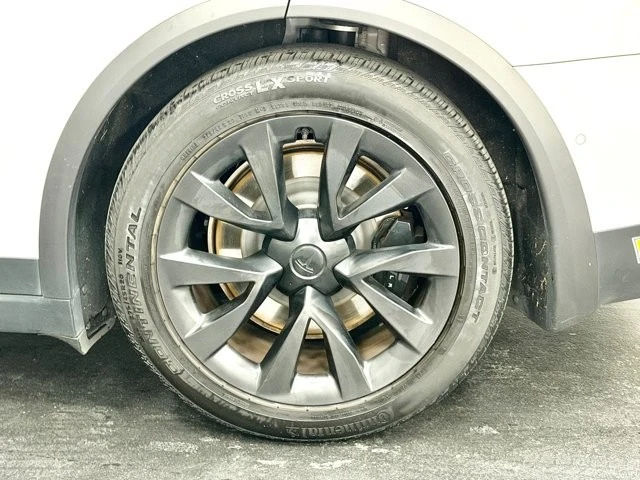 2022 Tesla Model X - Image 18 of 31