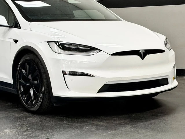 2022 Tesla Model X - Image 3 of 31
