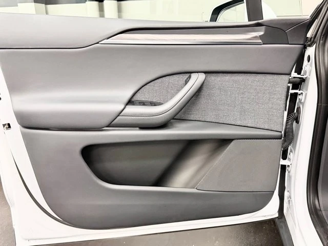 2022 Tesla Model X - Image 20 of 31