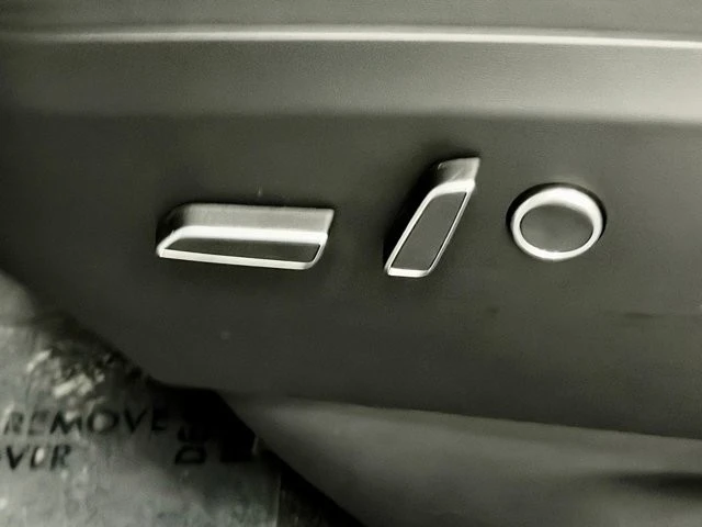2022 Tesla Model X - Image 23 of 31