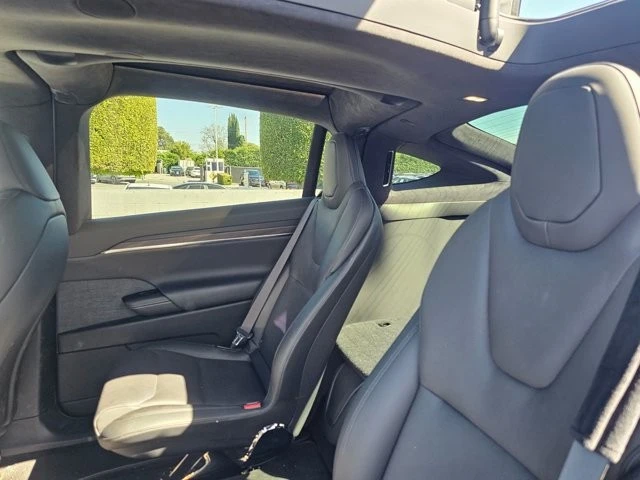 2022 Tesla Model X - Image 8 of 17