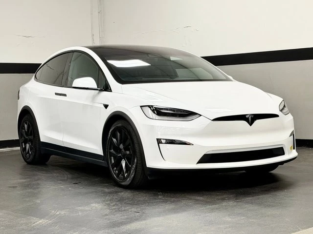 2022 Tesla Model X - Image 2 of 31
